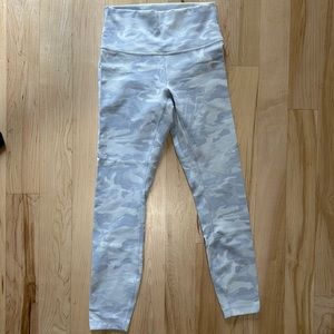 Lululemon Align High-Rise in white camo